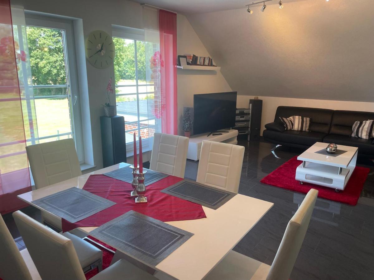 Lenis Kotte Apartment *
