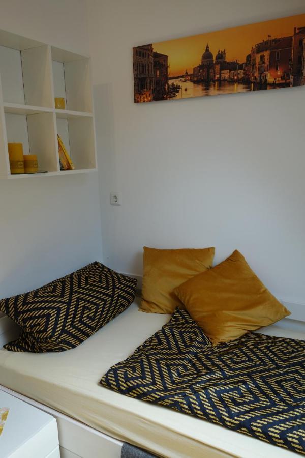 Lenis Kotte Apartment *